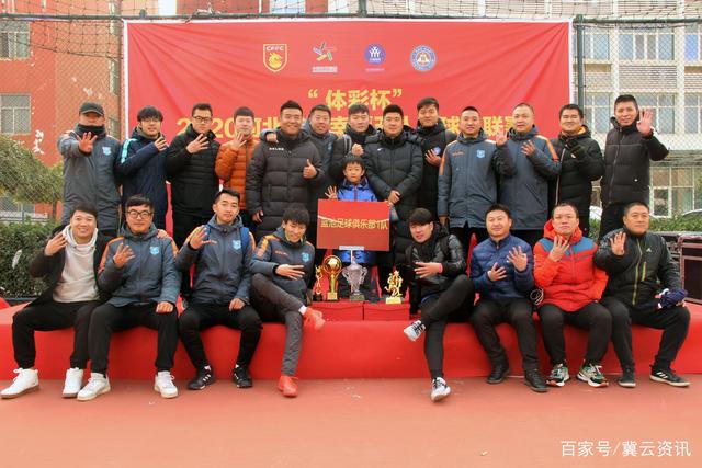 法国队官方媒体恭喜姆巴佩入选FIFPRO年度最佳