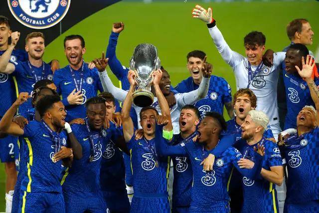 胡明轩20+8布鲁克斯19分 广东遭逆转不敌天津